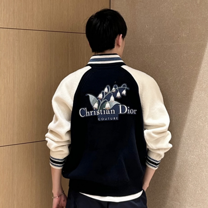 lv louis vuitton muguet heavy embroidered cashmere wool zip-up jacket